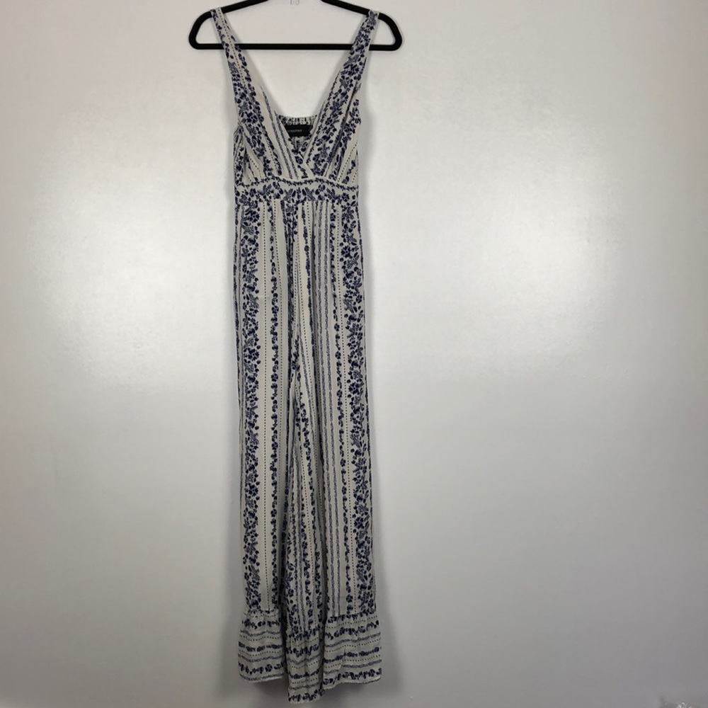MINKPINK White and Navy Floral Print Deep V Jumpsuit